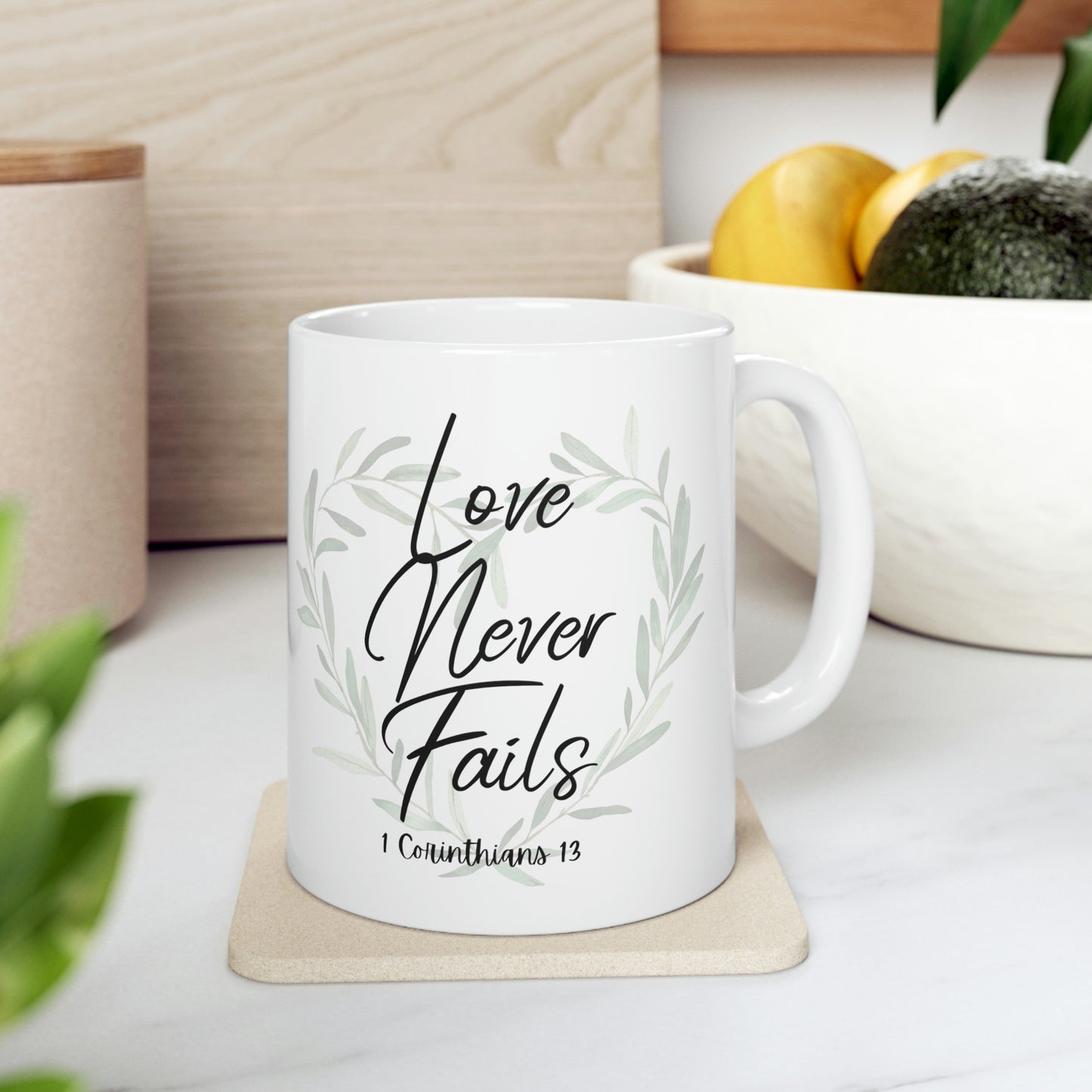 Love never fails Mug