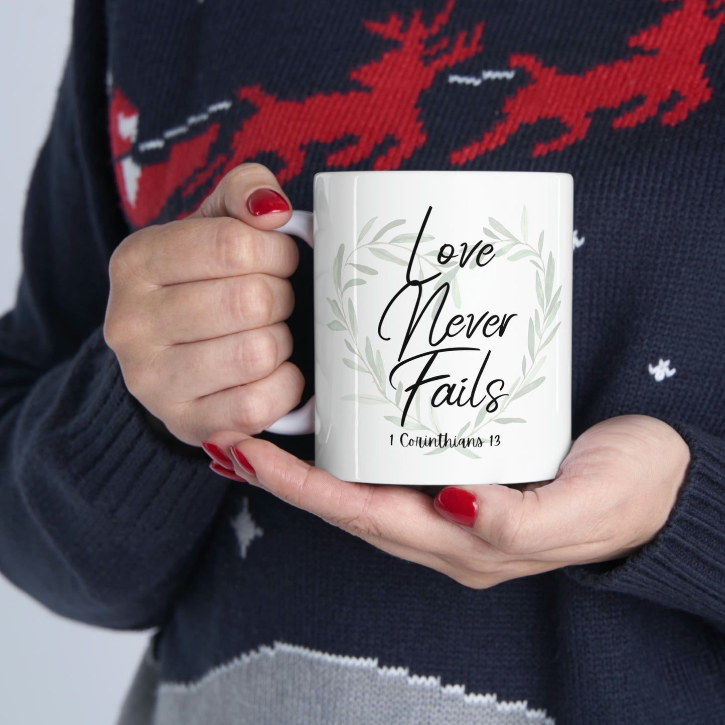 Love never fails Mug